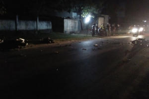 Hai bố con tử vong sau vụ tai nạn kinh hoàng trong đêm