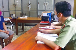 Trả thù tình cũ, gã trai dùng facebook bạn gái tung tin có người chết do Covid-19