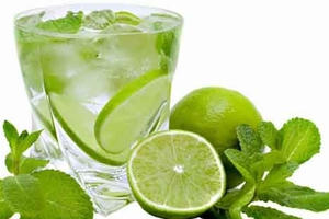 Bài 1: Tự chữa ung thư, những trò hành xác có một không hai Bài 1: Tự chữa ung thư, những trò hành xác có một không hai