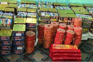 Triệt phá đường dây buôn lậu hơn 800kg pháo, bắt 3 đối tượng