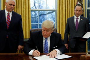 Tổng thống Trump tuyên bố muốn quay lại TPP