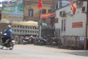 Hà Nội: "Hung thần" xe tải tung hoành, vắng bóng CSGT, TTGT quận Nam Từ Liêm Hà Nội: "Hung thần" xe tải tung hoành, vắng bóng CSGT, TTGT quận Nam Từ Liêm