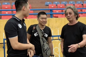 Nhạc sĩ Phó Đức Phương sẽ hòa giọng cùng khán giả trận Hà Nội FC gặp HAGL