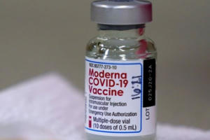 Nếu TP Hồ Chí Minh không mua 5 triệu liều Moderna, Bộ Y tế sẽ chuyển cho địa phương khác