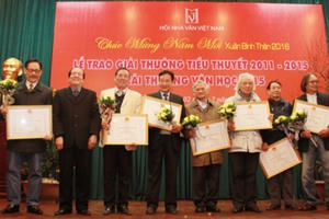 "Một nền văn học không thể lớn nếu như không có những tác phẩm lớn"