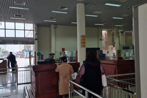 Cửa khẩu Bắc Luân I vắng vẻ trong ngày đầu khôi phục xuất, nhập cảnh Cửa khẩu Bắc Luân I vắng vẻ trong ngày đầu khôi phục xuất, nhập cảnh