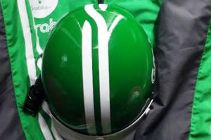 Dân nhậu rủ nhau mua áo, nón xe ôm để “né” đo nồng độ cồn