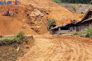 UBND tỉnh Tuyên Quang chỉ đạo làm rõ vụ lấy đất san lấp mặt bằng trái phép tại xã Kiến Thiết