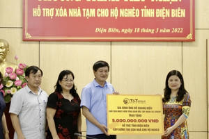 Gia đình và DN của doanh nhân Đỗ Quang Hiển ủng hộ Điện Biên 20 tỷ đồng xây nhà cho hộ nghèo