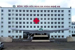 Nghệ An: Một bệnh nhân tử vong tại Bệnh viện sau khi rơi xuống từ tầng 3