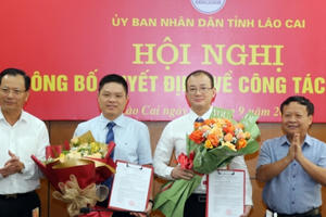 UBND tỉnh Lào Cai công bố các quyết định về công tác cán bộ