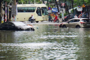 Mưa lụt lịch sử gây thiệt hại lớn ở Đà Nẵng, Thừa Thiên Huế