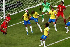 Brazil 1-2 Bỉ: Neymar theo chân đàn anh Ronaldo, Messi về nước