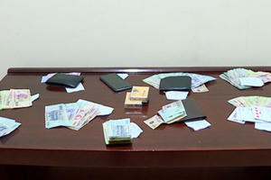 Hưng Yên: Bắt quả tang 10 đối tượng đang tụ tập sát phạt nhau trên chiếu bạc