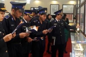 Khai mạc triển lãm bản đồ, trưng bày tư liệu về Hoàng Sa, Trường Sa