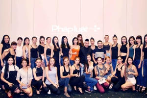 Siêu mẫu Việt rộn ràng dự buổi casting của Nhà thiết kế Alexis Mabille