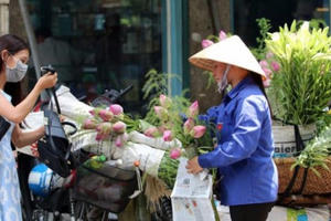 Nắng nóng gia tăng ở Đông Bắc Bộ và Trung Bộ Nắng nóng gia tăng ở Đông Bắc Bộ và Trung Bộ