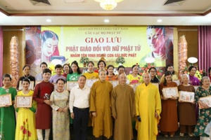 Tôn vinh người con gái Đức Phật tại giao lưu “Phật giáo đối với nữ Phật tử”