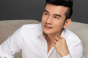 Đan Trường xúc động khi khán giả mua sạch 1500 USB trong hai ngày