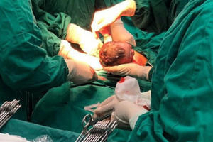 Hà Nội đón công dân đầu tiên của năm 2019