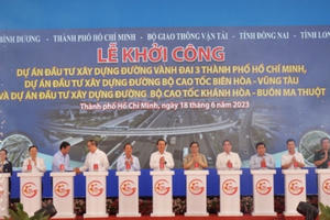 Thủ tướng yêu cầu đến năm 2025, cả nước có trên 3.000 km đường cao tốc
