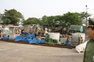 Máy móc nhập khẩu hàng trăm tỷ đồng 'đắp chiếu'