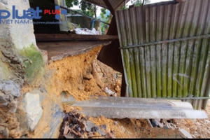 Sạt lở đất do xây dựng bờ kè không an toàn tại thị trấn Na Hang