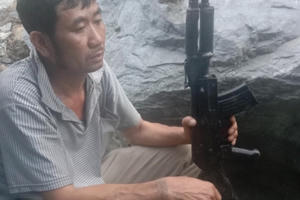 Quảng Bình: Bắt đối tượng tàng trữ vũ khí quân dụng AK