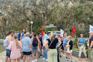 Cảng tàu khách quốc tế Hạ Long đón 2 tàu biển chở gần 3.000 du khách quốc tế