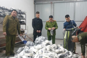 Tăng kiểm soát các sản phẩm người nổi tiếng bán hàng trên mạng