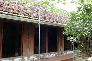 Ly kỳ ngôi nhà được xây trong một đêm, vững chãi suốt hơn 300 năm ở Hà Nội