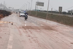 Công ty CP Đầu tư 379 thi công không phép trong phạm vi đất đường bộ