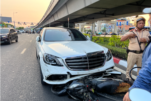 Khởi tố, bắt giam nữ tài xế lái xe Mercedes tông 10 xe máy ở TP.HCM