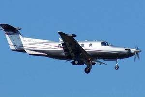 Máy bay rơi khi cất cánh, 9 người thiệt mạng