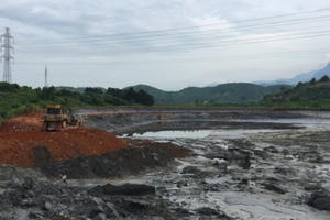 Bãi thải chứa hóa chất nhà máy DAP 2 Lào Cai bị vỡ: Khẩn trương di dời các hộ dân