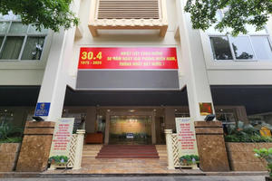 Tòa án buộc UBND quận Hoàn Kiếm cấp giấy phép xây dựng cho người dân