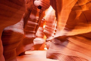 Chiêm ngưỡng vẻ đẹp kì lạ của Trái đất qua 25 bức ảnh