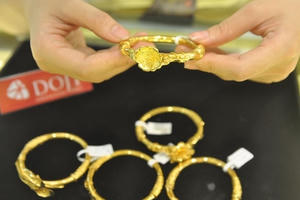 Giá vàng ngày 11/3 vượt mốc 34 triệu đồng/lượng