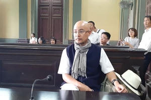 Tại sao tòa giao Trung Nguyên cho ông Đặng Lê Nguyên Vũ?