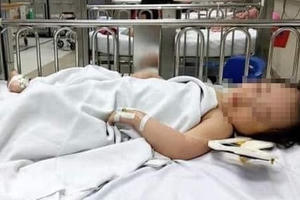 Thông tin mới nhất về sức khỏe bé gái rơi từ tầng 12A chung cư