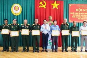 TP Long Khánh tặng giấy khen cho 30 cựu chiến binh tiêu biểu