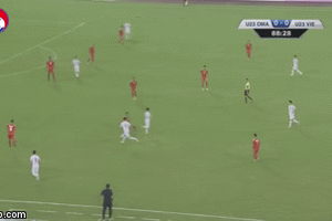 Video: Đường cong tuyệt đỉnh từ bàn thắng của Đoàn Văn Hậu vào lưới U23 Oman