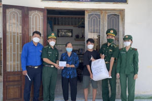 “Hũ gạo thanh niên” đến với trẻ em người nghèo tại Bà Rịa - Vũng Tàu