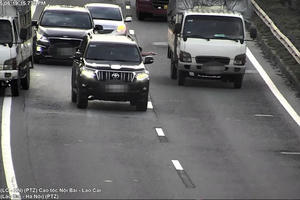 Khởi tố tài xế ô tô lạng lách, chèn ép xe tải trên cao tốc Nội Bài - Lào Cai