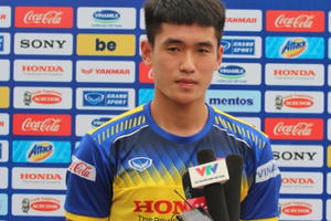 Trung vệ U22 Việt Nam nói về khoảng cách trình độ giữa Quang Hải và phần còn lại Trung vệ U22 Việt Nam nói về khoảng cách trình độ giữa Quang Hải và phần còn lại