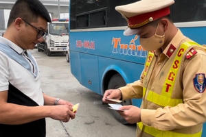 Cấp ủy, chính quyền một số địa phương thiếu quyết liệt, "khoán trắng" cho lực lượng chuyên trách