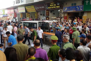 Hà Nội: Tiếng nổ lớn phát ra từ chiếc hộp nhỏ khiến cả khu dân cư hoang mang