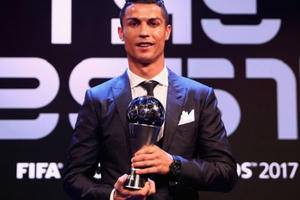 Báo chí Croatia đả kích Ronaldo sau lễ trao giải The Best