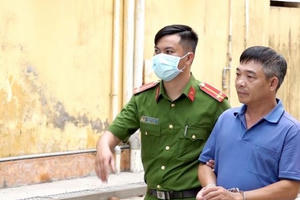 In ấn, phát hành, mua bán trái phép hóa đơn, một giám đốc doanh nghiệp bị bắt giữ