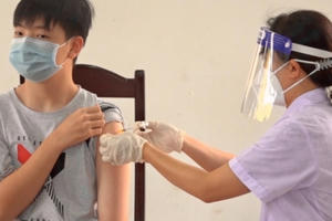 Bình Phước: Khẩn trương hoàn thành tiêm vắc-xin COVID-19 trước ngày 25/10